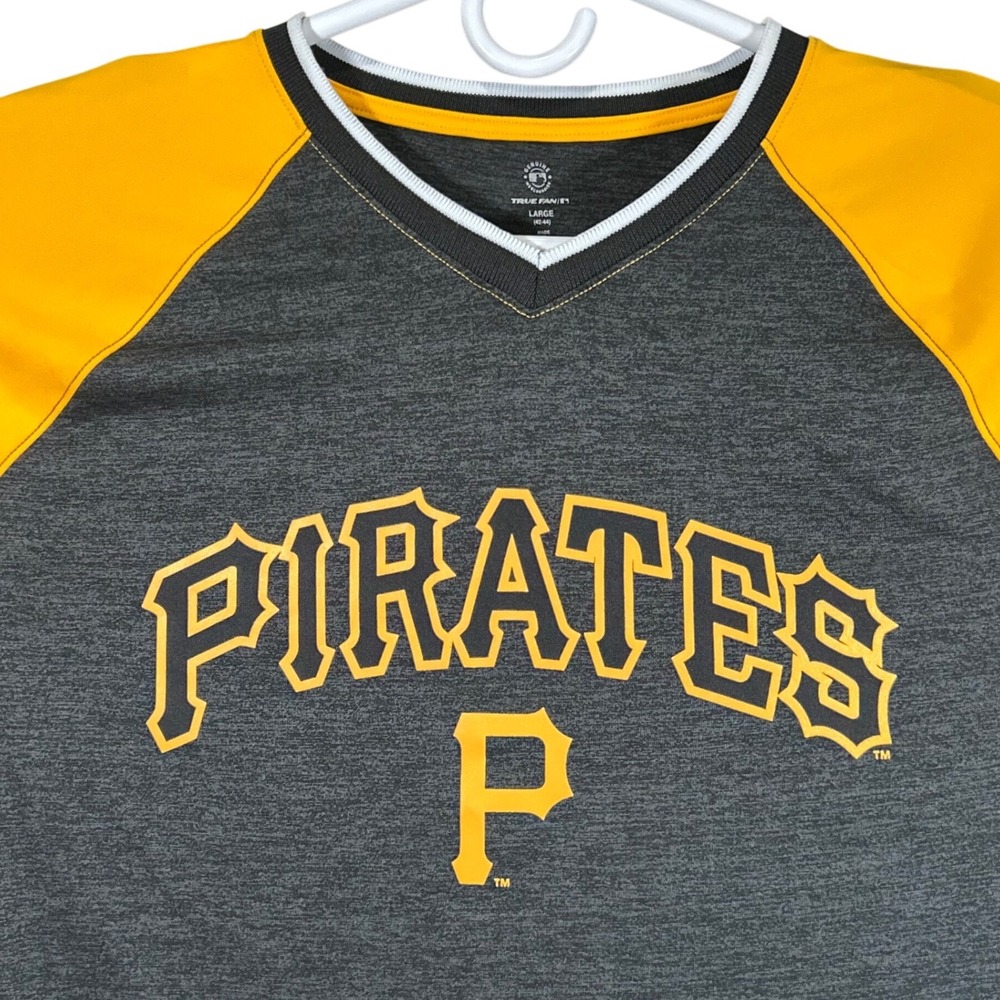 True Fan MLB Pittsburgh Pirates Raglan T-Shirt Mens Large Charcoal Yellow V-Neck
